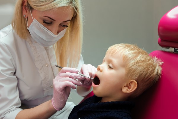 What To Expect From A Kid Friendly Dentist At Your Child’s First Visit